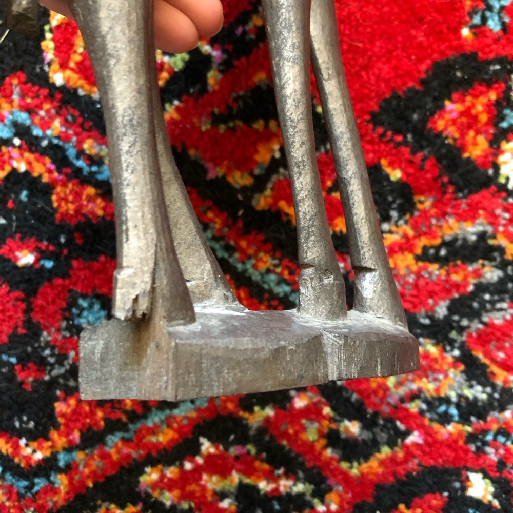 Handcarved Wooden Giraffe - Picture 5 of 13